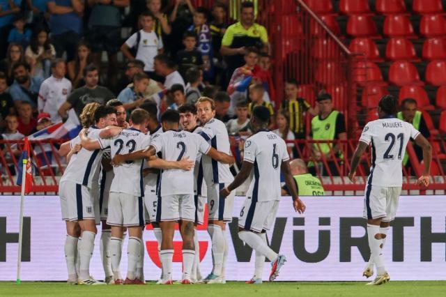 孔萨补射得, 目前阵中只 孔萨补射得, 目前阵中只